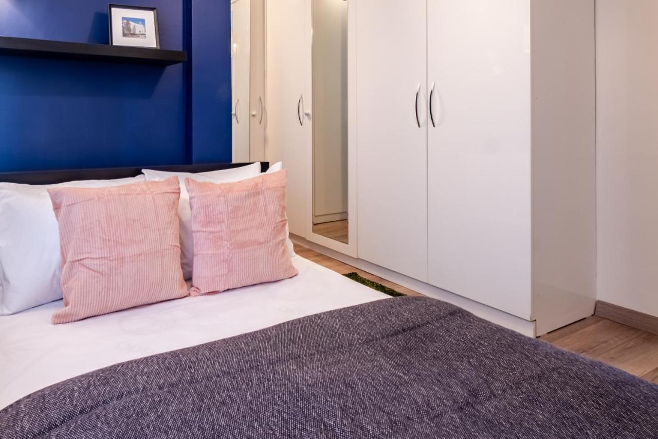 شقة Captivating Flat With Balcony Near Besiktas Pier اسطنبول المظهر الخارجي الصورة