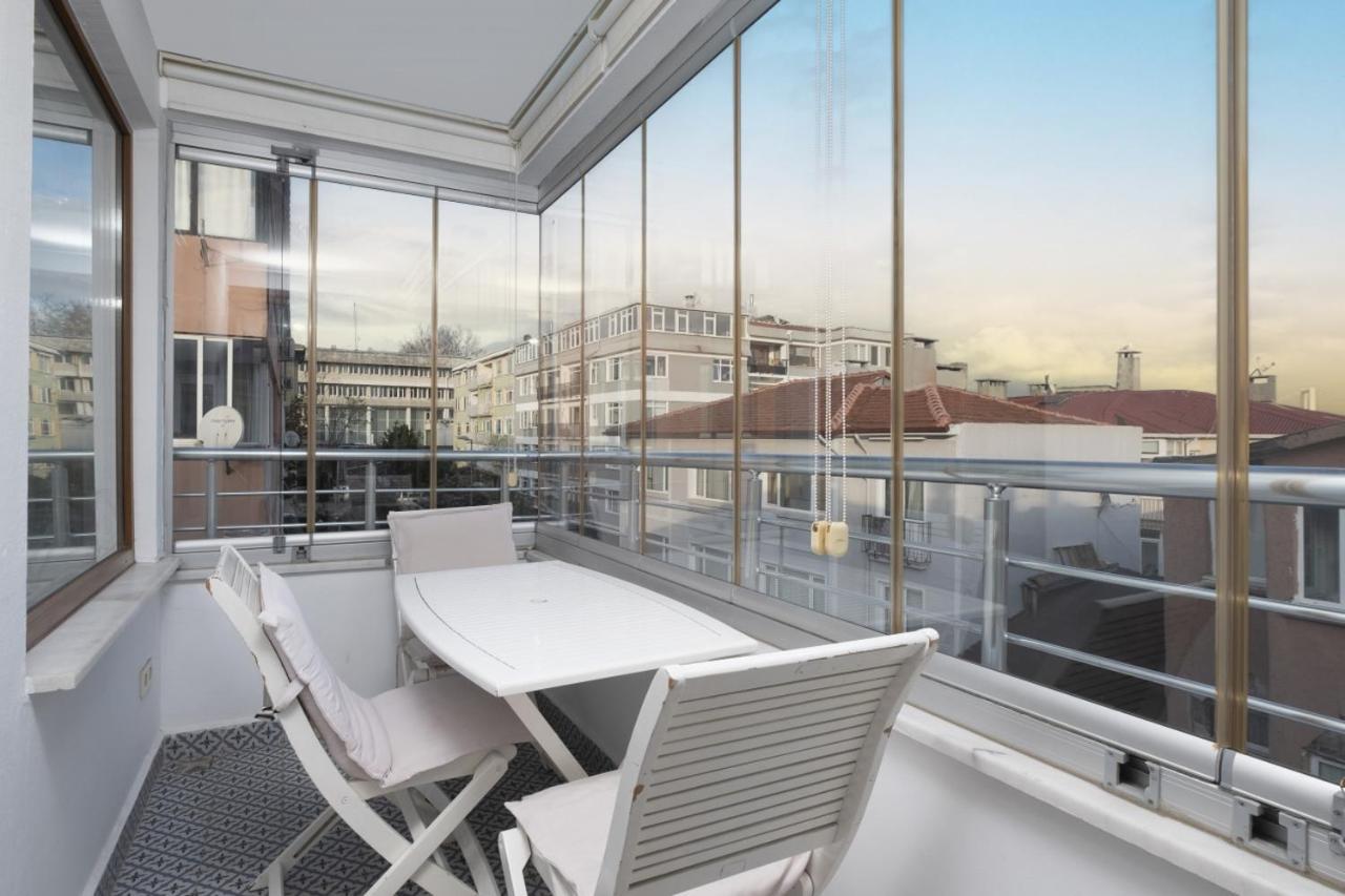 شقة Captivating Flat With Balcony Near Besiktas Pier اسطنبول المظهر الخارجي الصورة